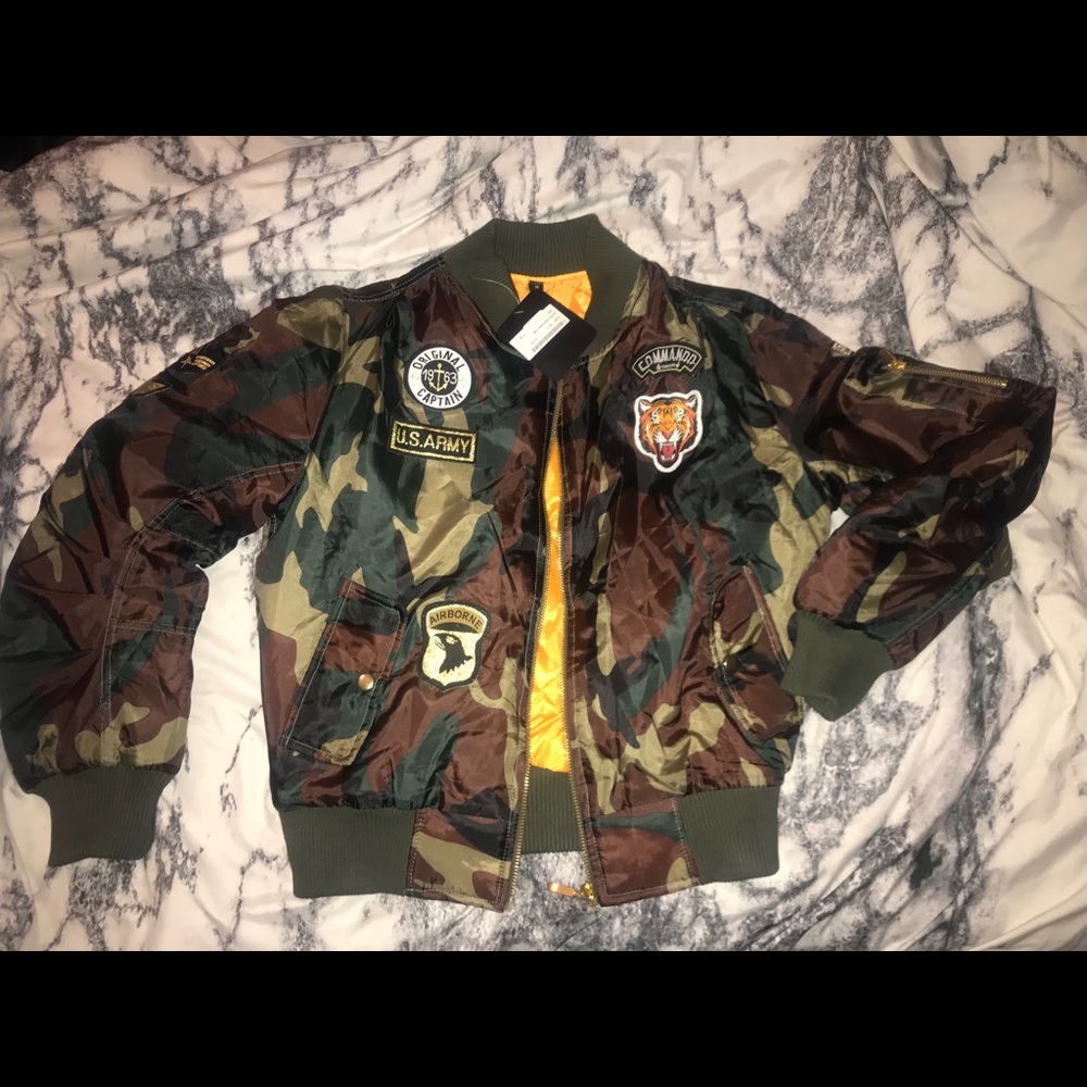 Army Print Patch Camouflage Jacket New Stylish